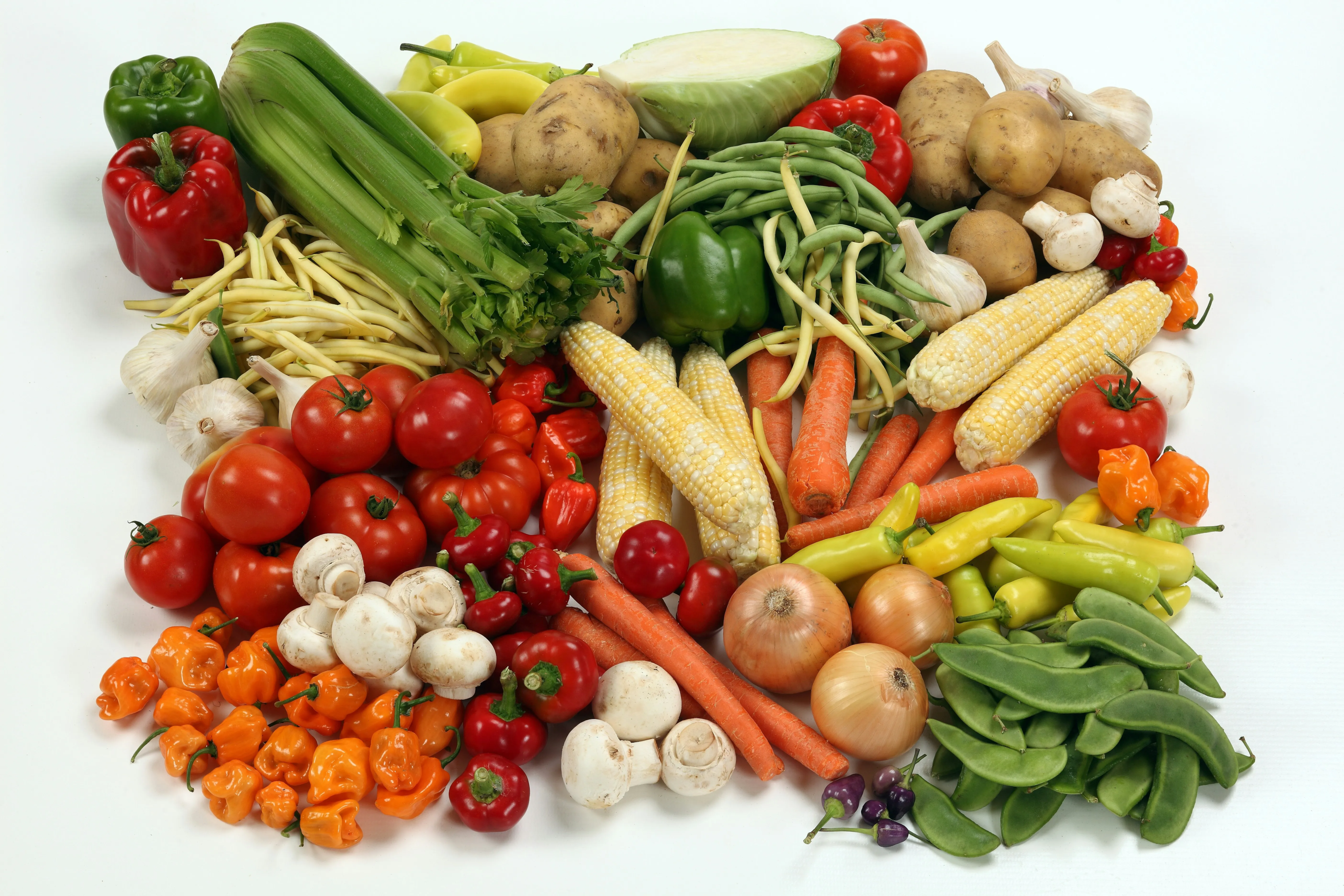 Kale and other vegetables have flavonoid antioxidants combined with high fiber to lower blood sugar levels.