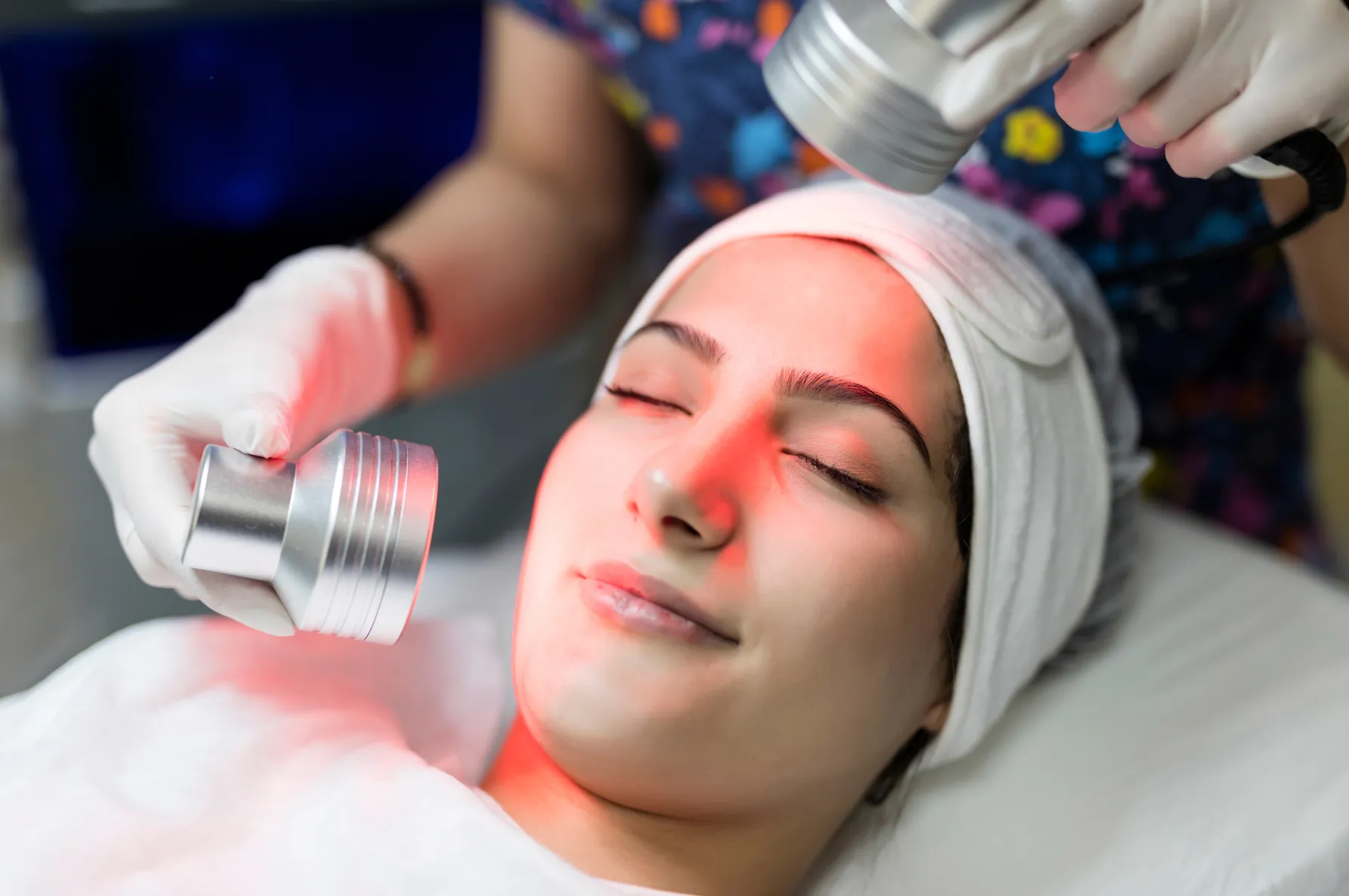 RLT has shown to significantly improve declining eyesight and participants receiving light exposure will benefit from this.